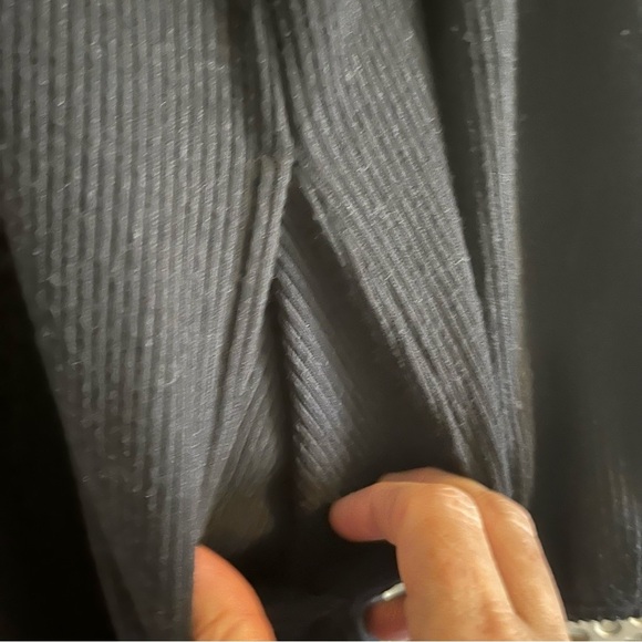 Chaser (sold on Revolve) Love Rib Long Cardigan Size Medium in Black NWT - Picture 8 of 11